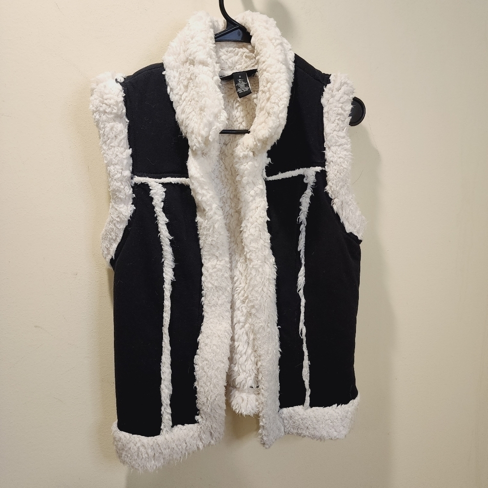INC International Concepts Black Vest with White Faux Shearling Trim